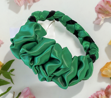 Load image into Gallery viewer, Braided Headband With Ruffles/Trenza Istmeña (Frida Style)
