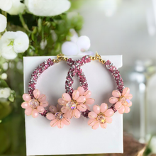 Load image into Gallery viewer, Beautiful Sparkling Earrings with Crystals
