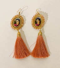 Load image into Gallery viewer, Artisanal Frida Kahlo Earrings With Tassel
