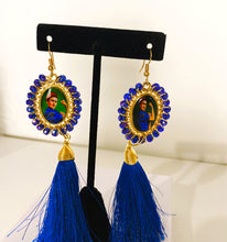 Load image into Gallery viewer, Artisanal Frida Kahlo Earrings With Tassel
