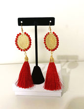 Load image into Gallery viewer, Artisanal Frida Kahlo Earrings With Tassel
