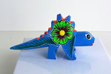 Load image into Gallery viewer, Small Alebrije Figurine
