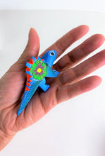 Load image into Gallery viewer, Small Alebrije Figurine
