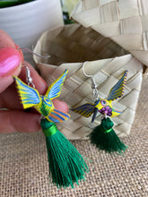 Load image into Gallery viewer, Hand-Made Alebrije Hummingbird
