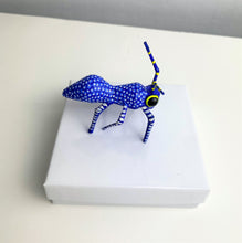 Load image into Gallery viewer, Authentic Mexican Small &quot;Ant&quot; Alebrije
