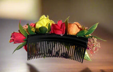 Load image into Gallery viewer, Peineta Con Rosas/Ornamental Comb With Roses/Mexican Hair Piece
