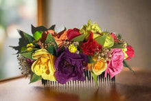 Load image into Gallery viewer, Peineta Con Rosas/Ornamental Comb With Roses/Mexican Hair Piece
