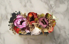 Load image into Gallery viewer, Peineta Con Rosas/Ornamental Comb With Roses/Mexican Hair Piece
