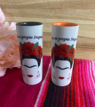 Load image into Gallery viewer, &quot;Yo soy mi propia inspiracion&quot; - Frida Kahlo Shot-Glass
