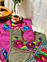 Load image into Gallery viewer, Nana/Grandma - Mexican Artisanal Apron
